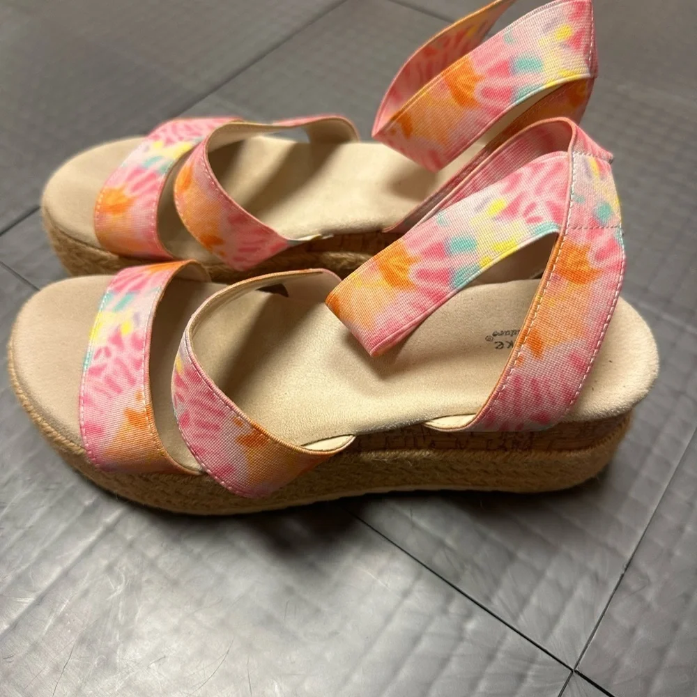 CUPCAKE COUTURE PINK AND ORANGE WEDGE SANDALS SHOES SIZE 2M